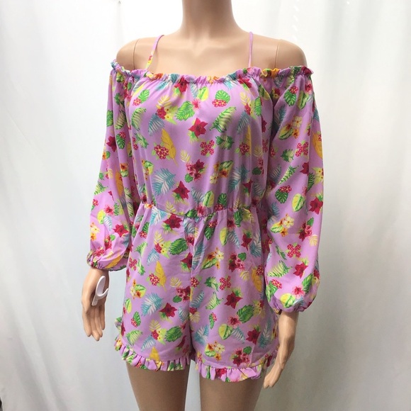 Romeo & Juliet Couture Pink Floral Long Sleeve Cold Shoulder Romper - Picture 5 of 12